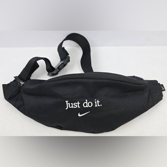 Nike Other - Nike Black Belt Bag